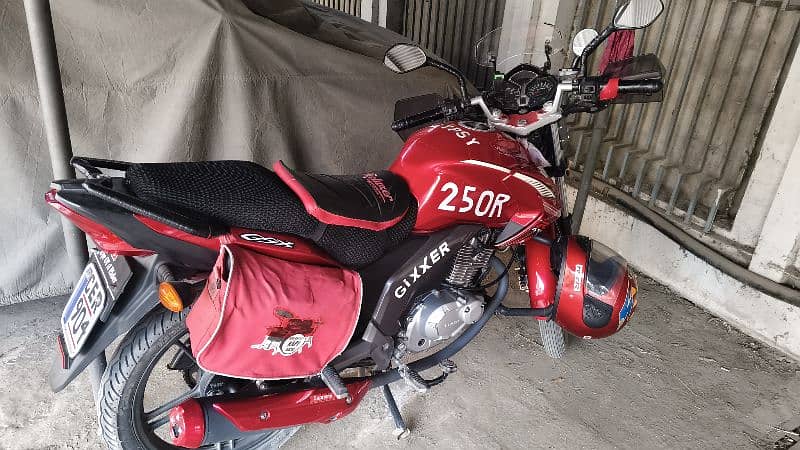 SUZUKI GSXR 125 for Urgent Sale 1