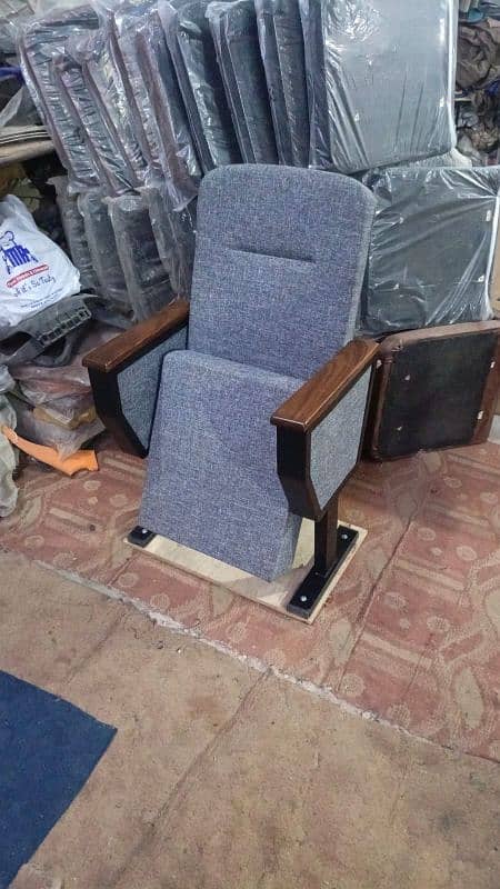 Office Chairs / CEO Chair / boss chair / chairs in Karachi / employe 11