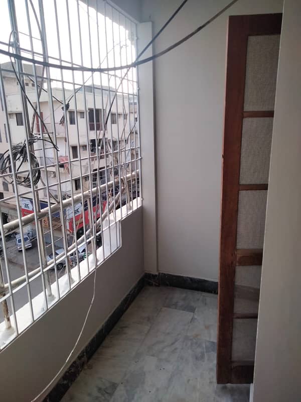 2000SQYFT 3 SIDE CORNER APARTMENT FOR RENT 6