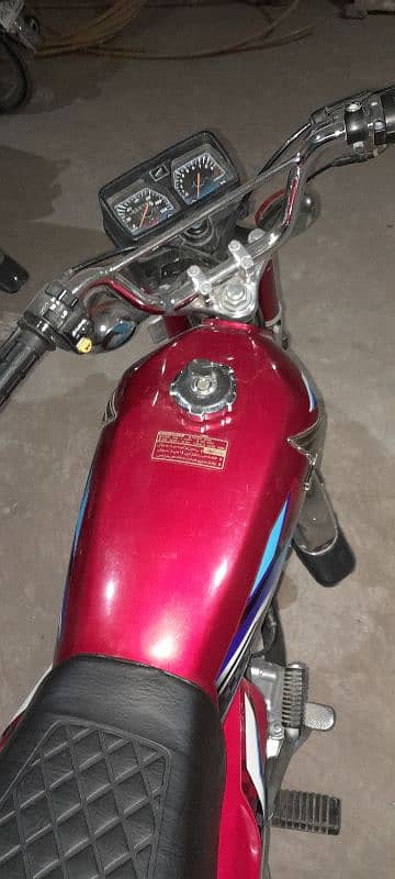 HONDA CG 125 RED COLOR, 2024 MODEL 1