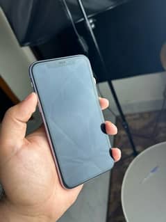 iphone 11 128gb dual sim pta approved 85% bh