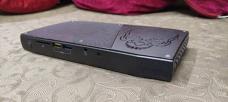 Intel nuc i7 6th generation with 8gb ram and 256gb SSD mini pc 0