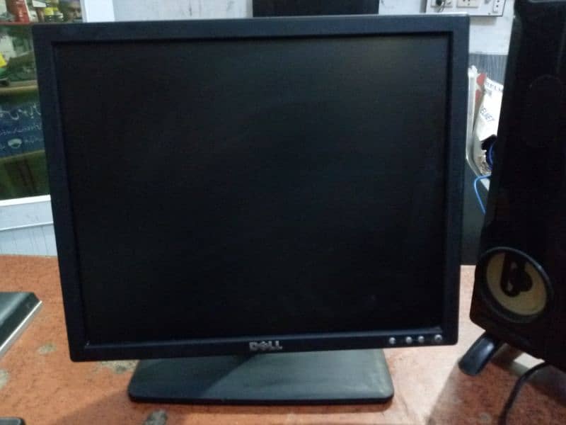 LCD 17" FOR Sale 4000 3