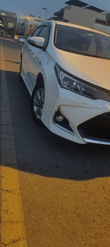 Toyota Corolla Altis 2017 1