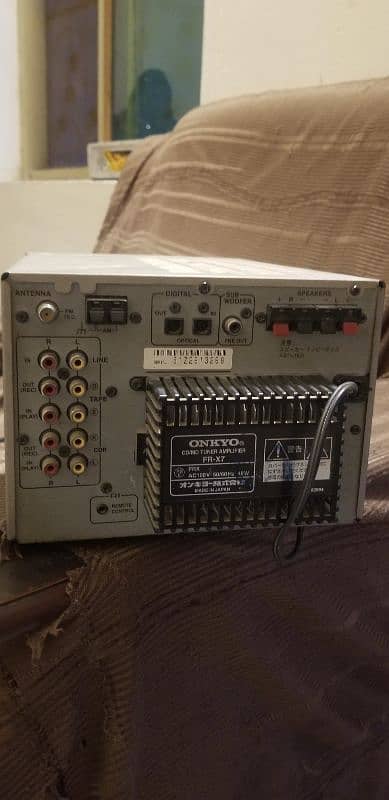 Onkyo Amplifier Model FR-X7 1