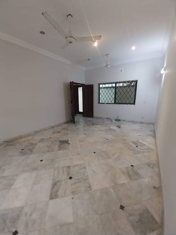 PORTIONS RENT 500 YARDS PORTION khy nishat comm facing 13