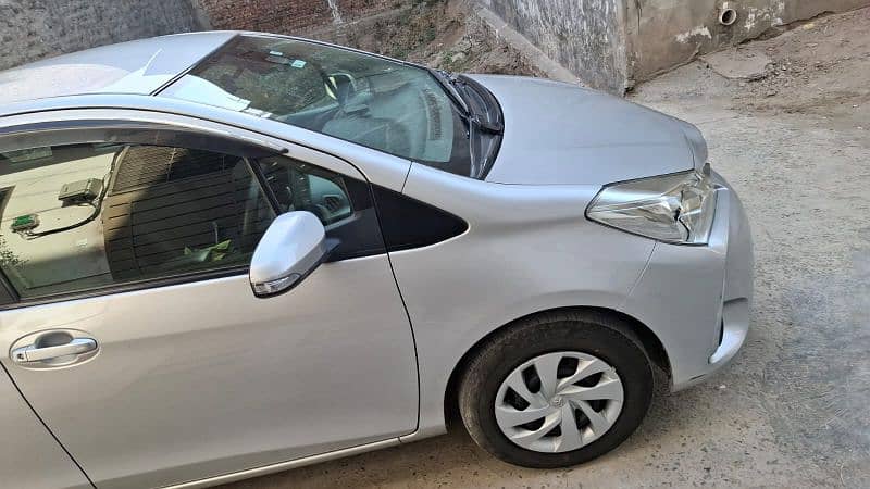 Toyota Vitz 2017 model 2021 import . register 2021.100% jenioun 7