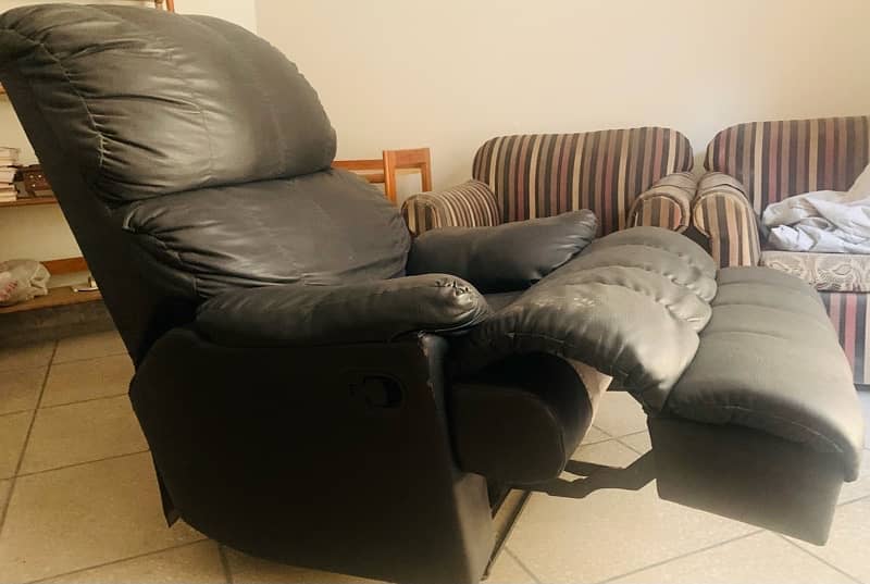 Black Recliner 1