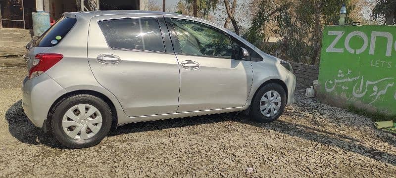 Toyota Vitz 2014 3