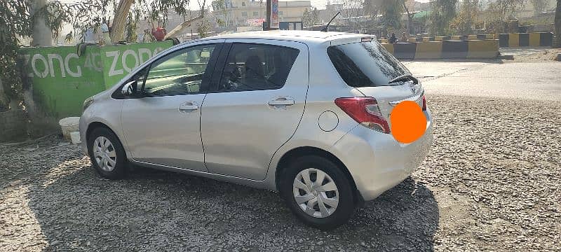 Toyota Vitz 2014 4