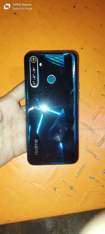 realme 5 pro 10 by 10 hai 4 128 gb hai 0