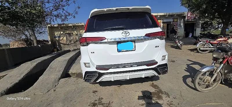 Toyota Fortuner 2.8 Sigma 4 2021 Model/2022 Register 2