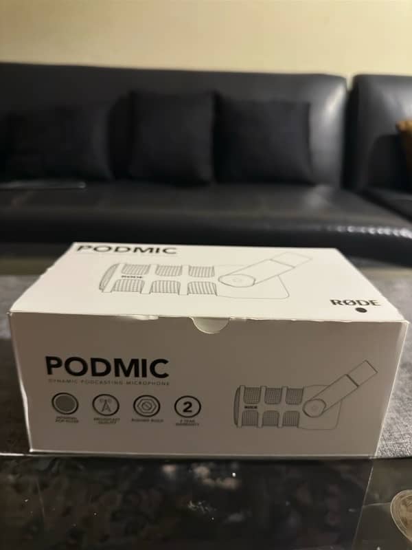 Rode PodMic Dynamic Podcasr Microphone Broadcast-Quality Sound 1