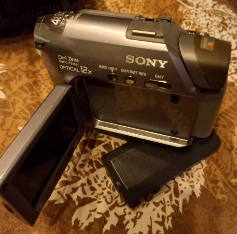 Sony Video camera Handycam HC 42E Made in Japan 5