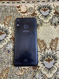 Infinix hot 8  2/32