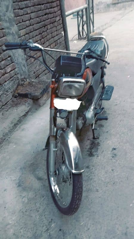 Honda CD70 for Sale 2