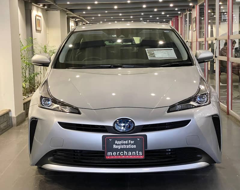 Toyota Prius 2020 S 1