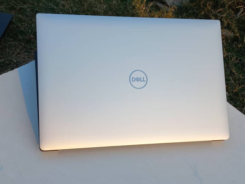 dell precision 5540 core i7 9th gen | 4gb Nvidia T2000 Workstation 1