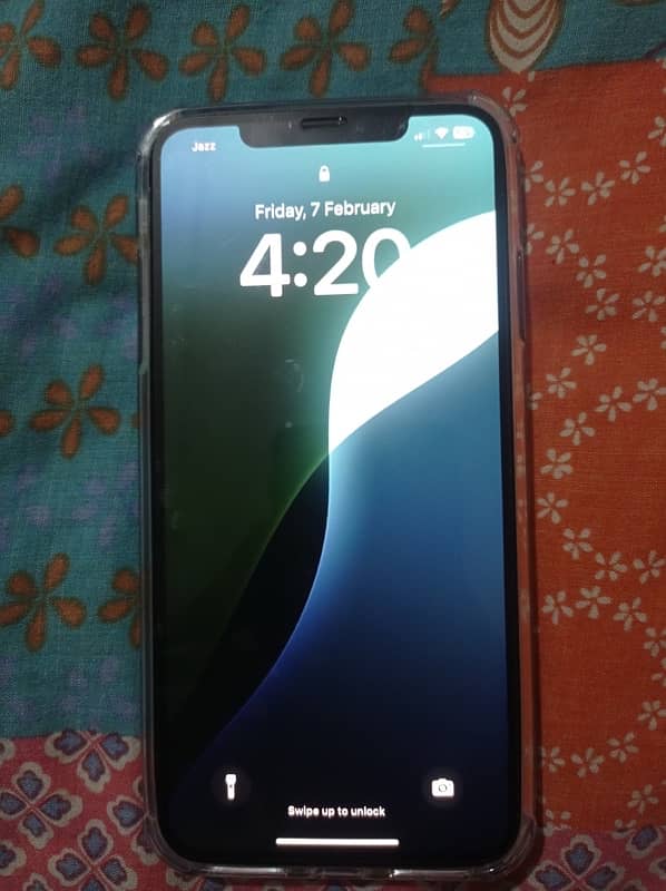 iPhone Xs max 256gb pta approve 3