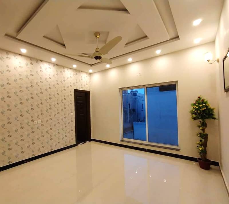 01 Kanal Modern Design House For Rent In DHA Phase 3 Lahore. 22