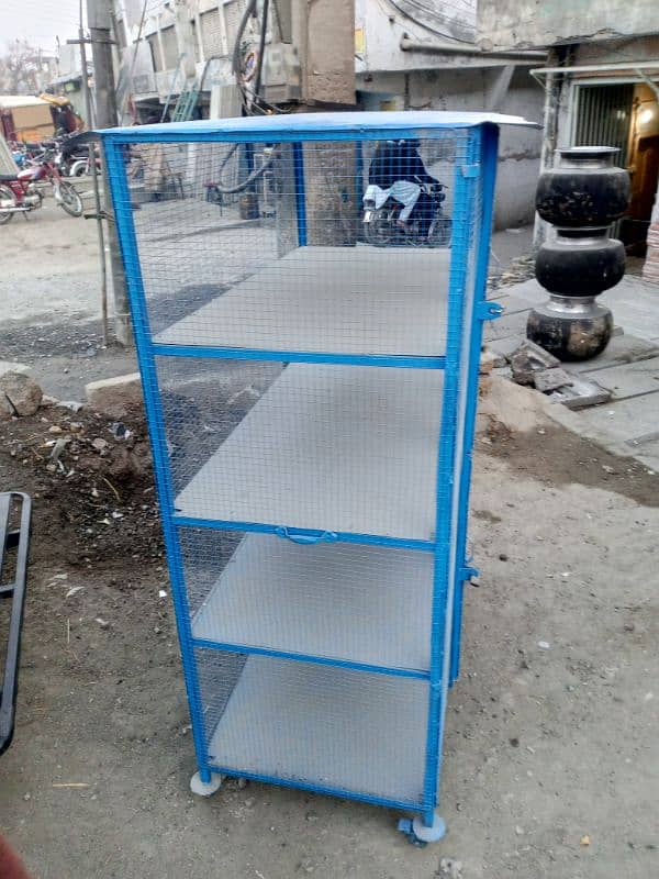 Bilkul new cage ha price 30000  js bhi ko smj ay wo rabta kry 3