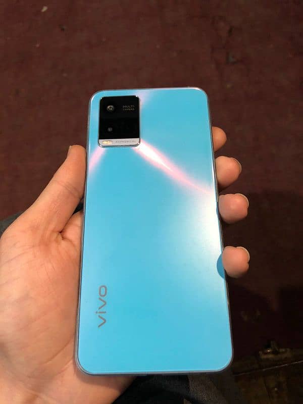 Vivo Y33s 8/128 With Box 0