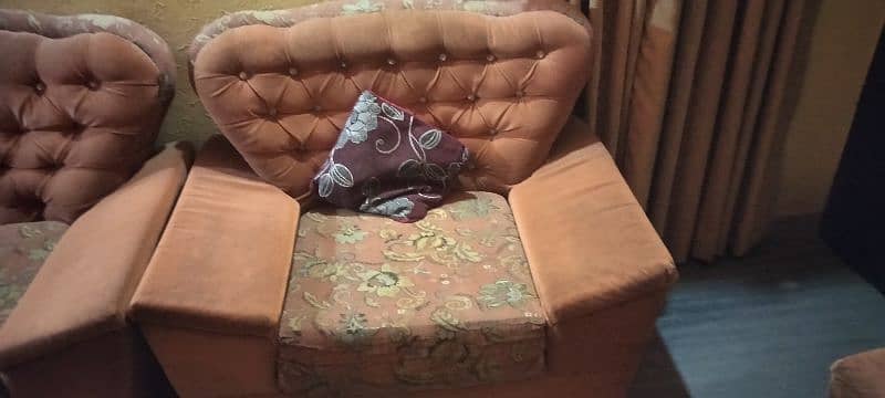 7 seater sofa set condition used 2