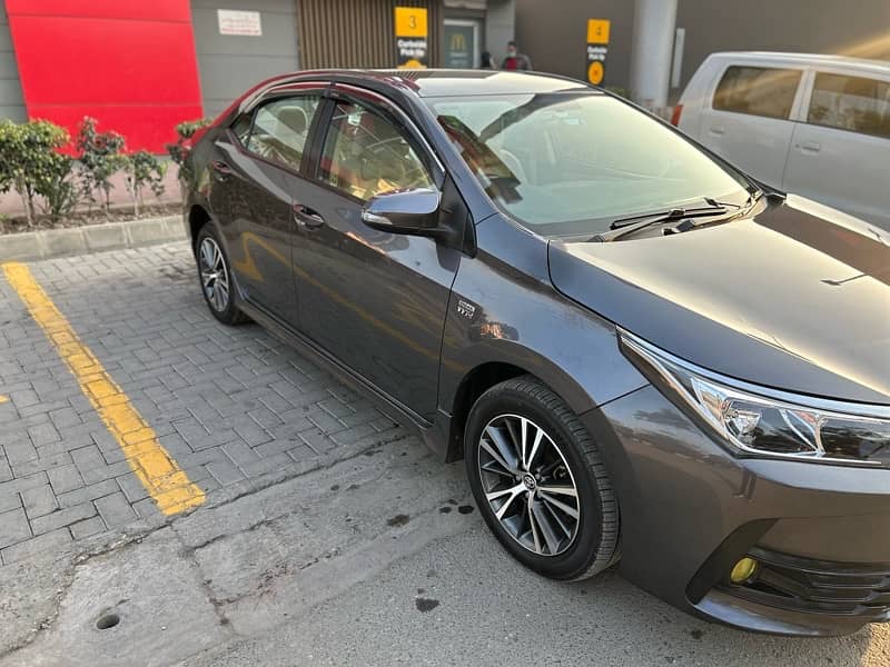 Toyota Corolla Altis 2018 3