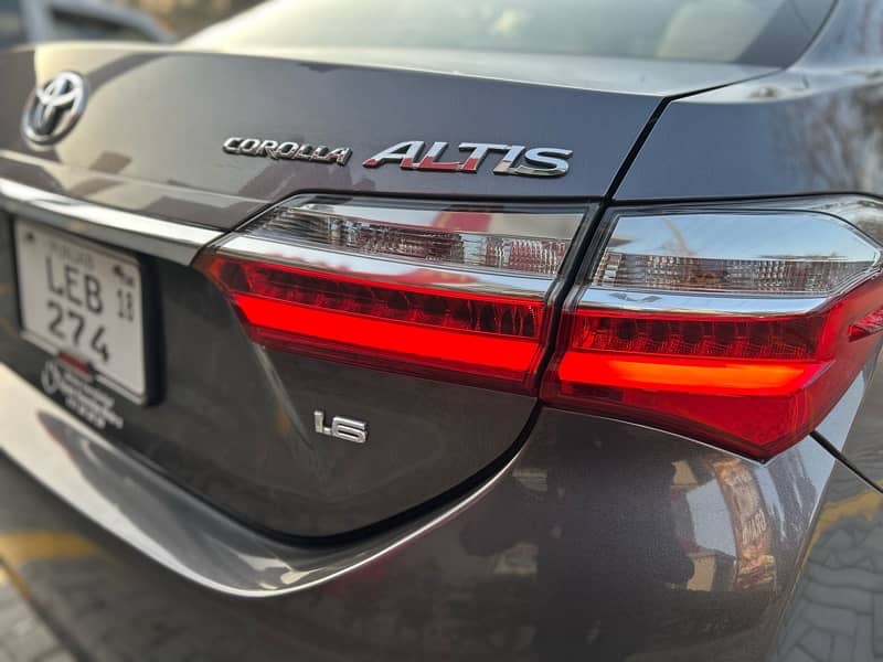 Toyota Corolla Altis 2018 9