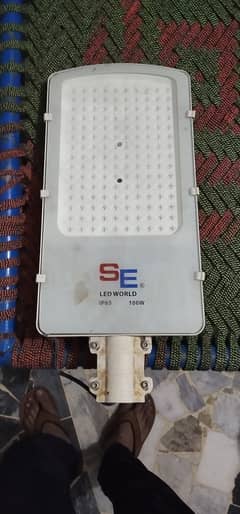 Led light 100 watt 65 ips