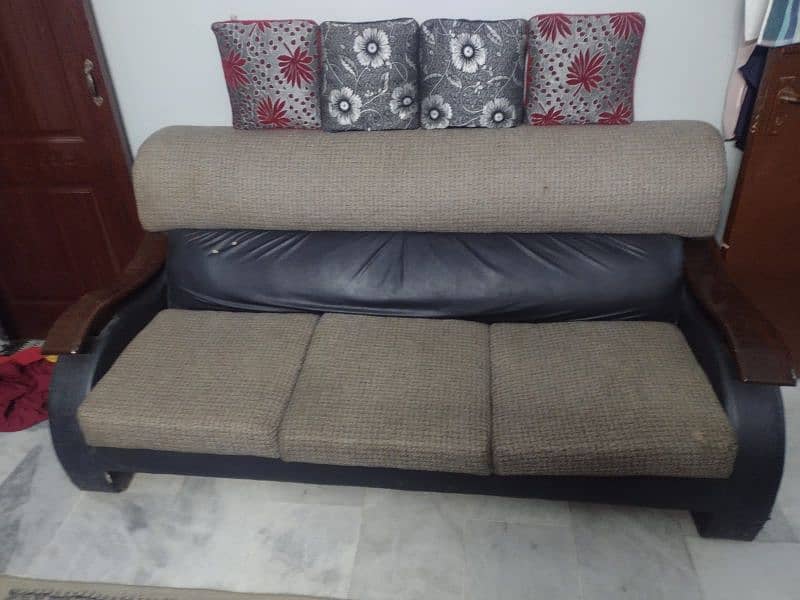 7 seater Sofa 0