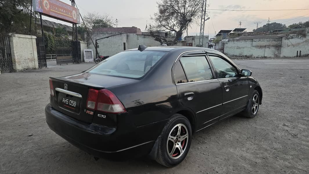 Honda Civic EXi 2005 5