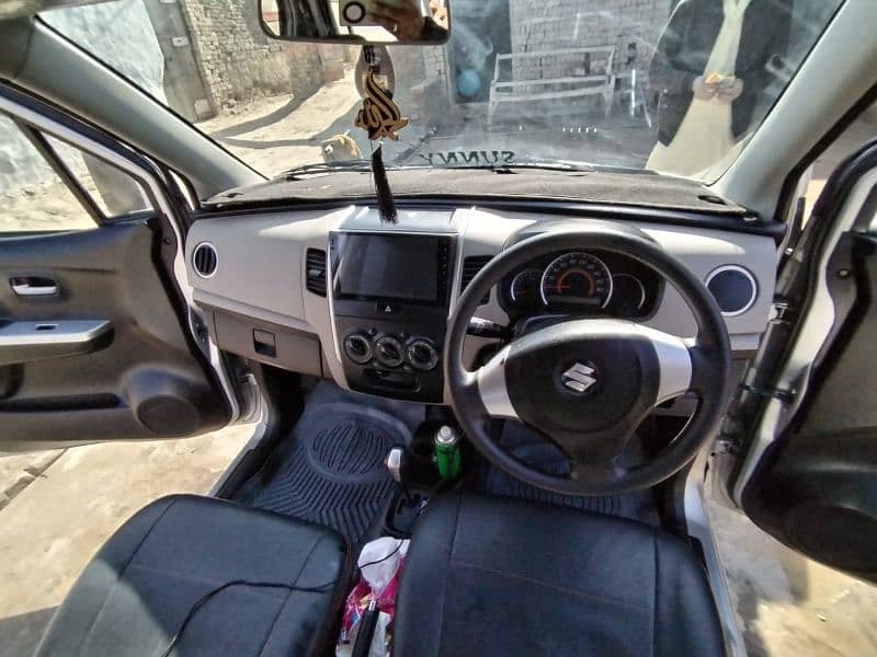 Suzuki Wagon R 2022 9