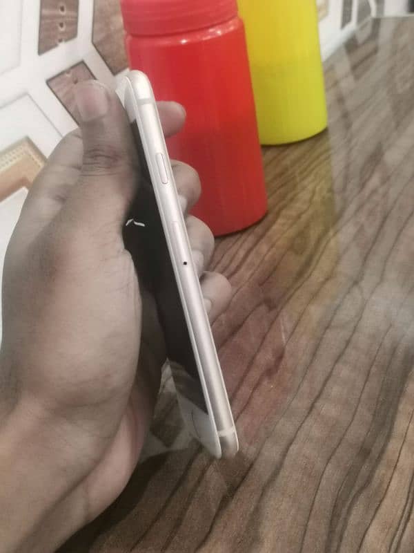 IPhone 8 pta approved 64gb 4