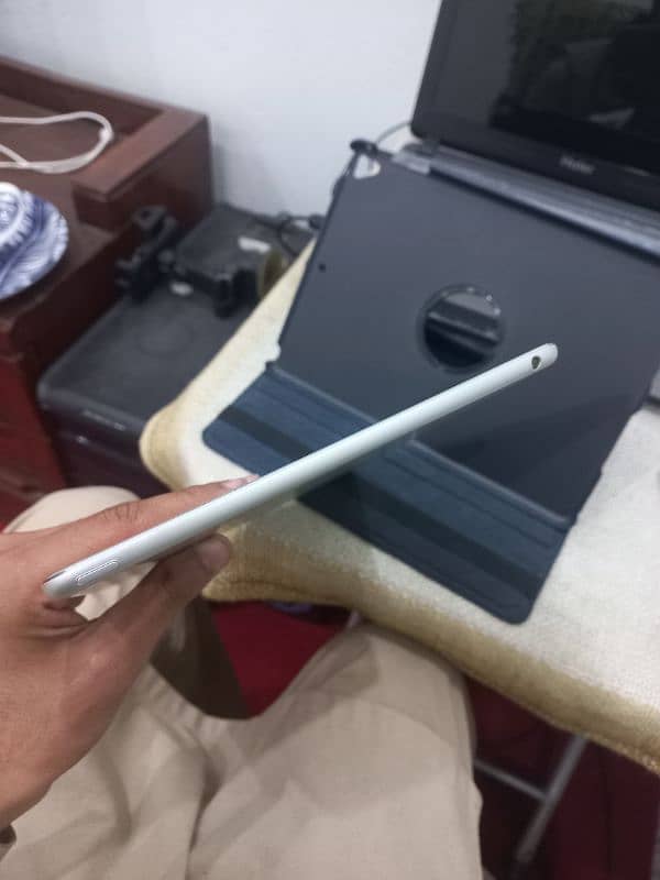 Ipad Air 2 just box open brand new 2