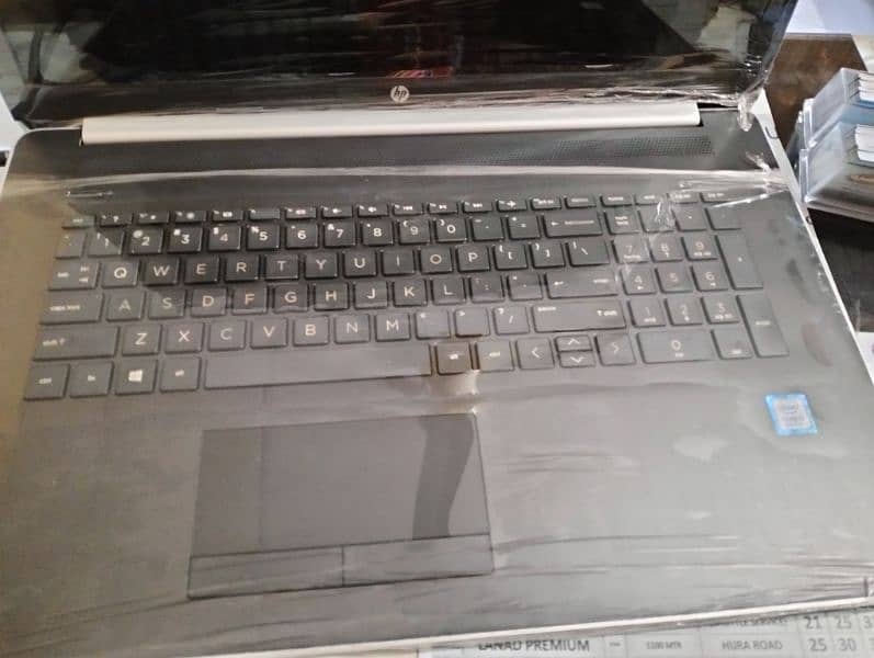 HP Laptop 1