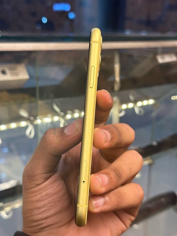 IPhone 11 128gb PTA approved 1