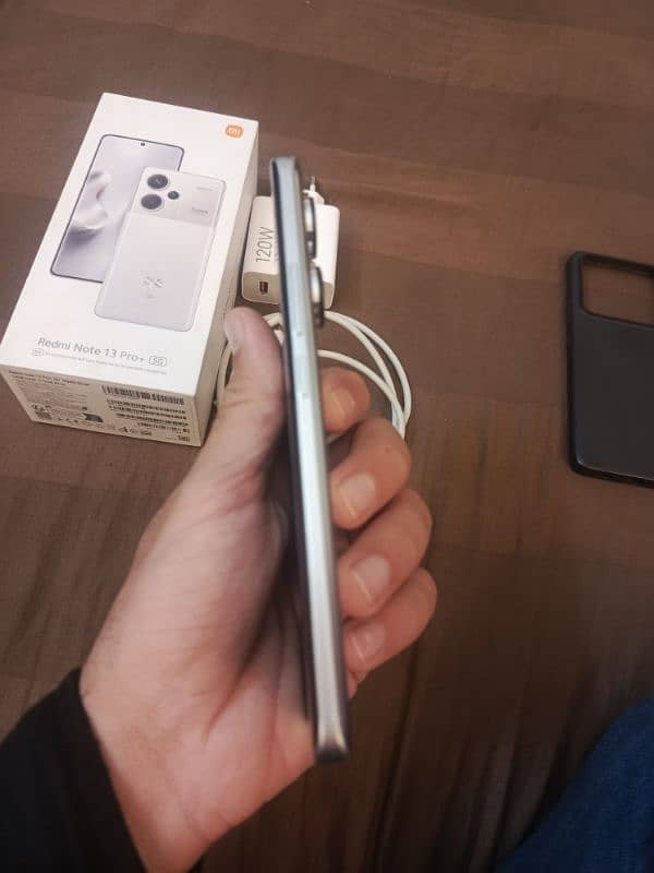 Redmi note 13 pro plus 5g 512gb fan Edition negotiable 3