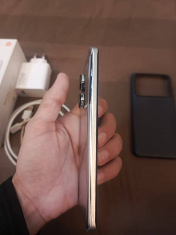 Redmi note 13 pro plus 5g 512gb fan Edition negotiable 4