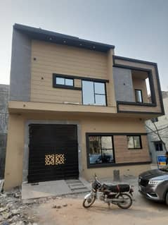 4 marla double story brand new furnshied coner aur non coner house for sale 40 feet road