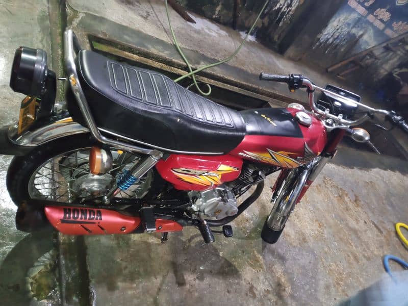 Honda 125 Lush Condition 6