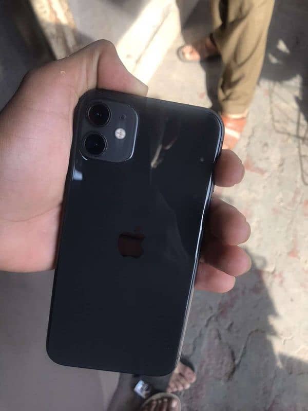 Iphone 11 factory unlocked jv (64) lush condition 0