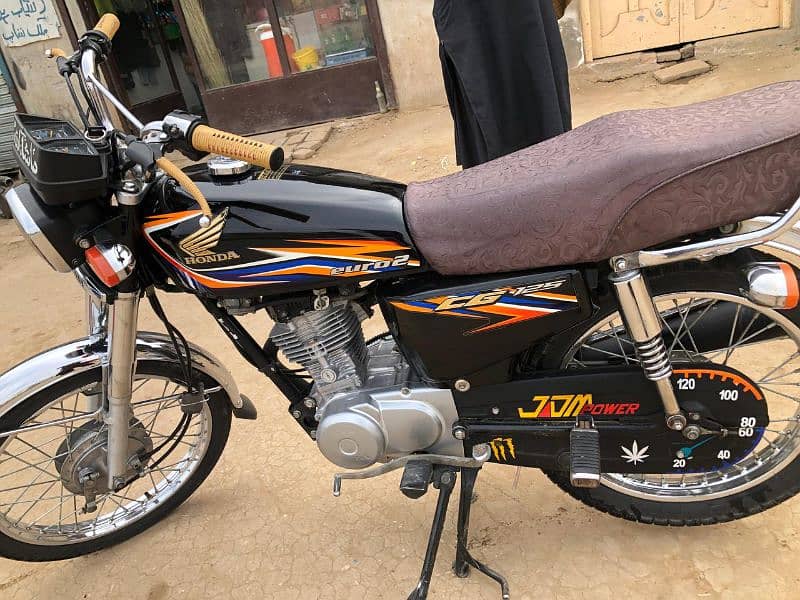 Honda 125 18 modle all Punjab number condition NEET clean shokiya hnda 1