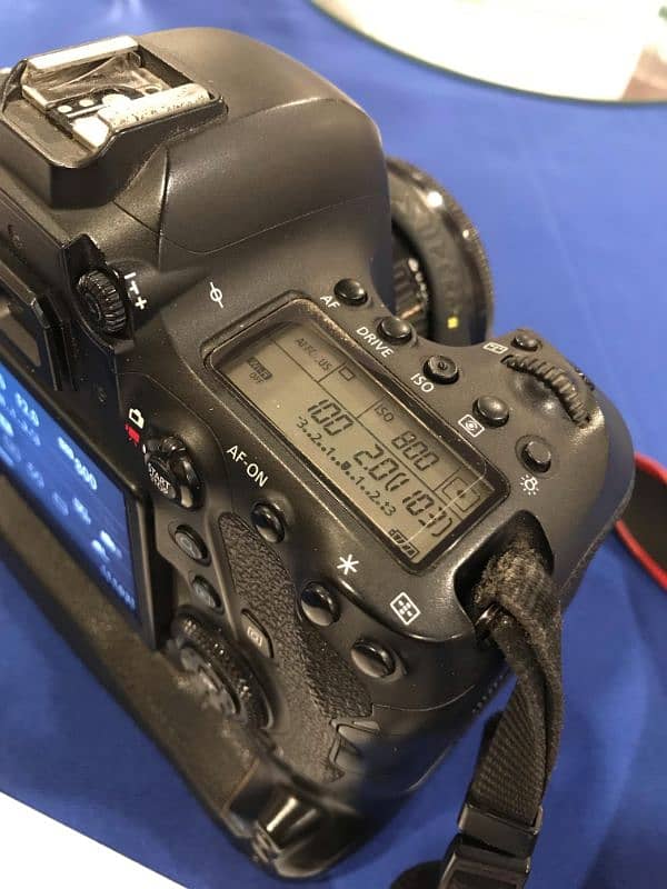 Canon 6D Mark ii and 28-75 lens with Battery and charger 3