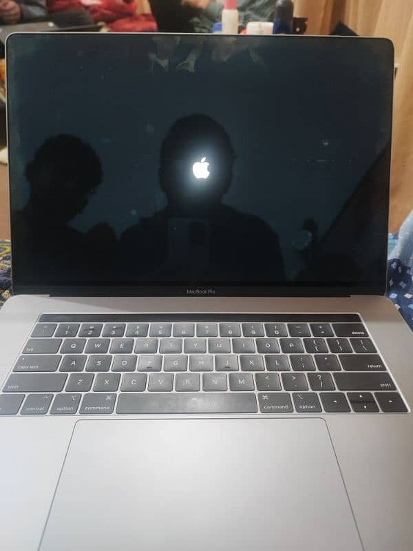 MACBOOKPRO2019 1