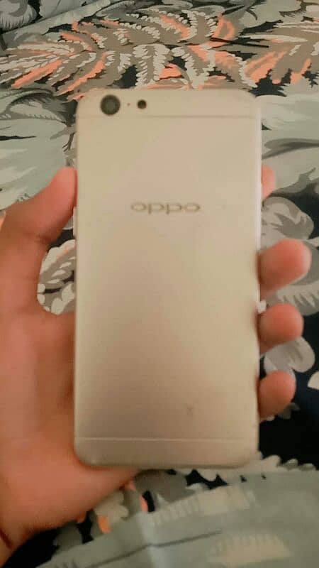 Oppo A57 4Gb 64Gb all ok ha bass sim nahi chalti 3