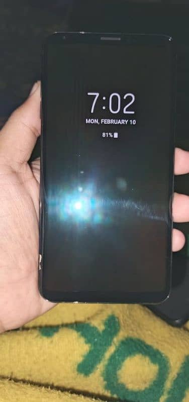 selling my mobil phone lg v30 1