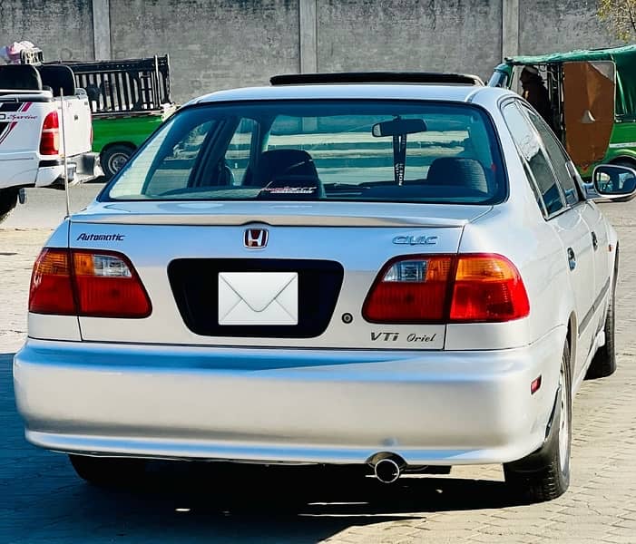 Honda Civic Oriel 2000 2