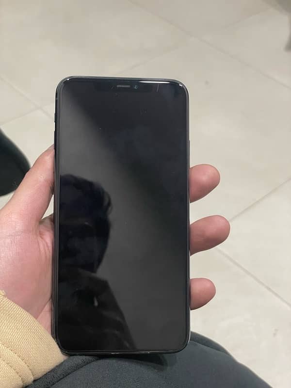 iPhone 11 pro max 1