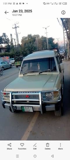 Mitsubishi Pajero 1990